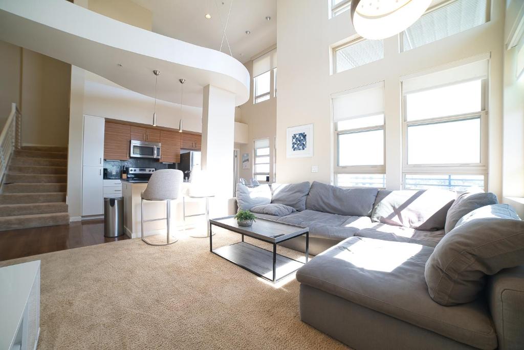 Central Apartment - Image 4