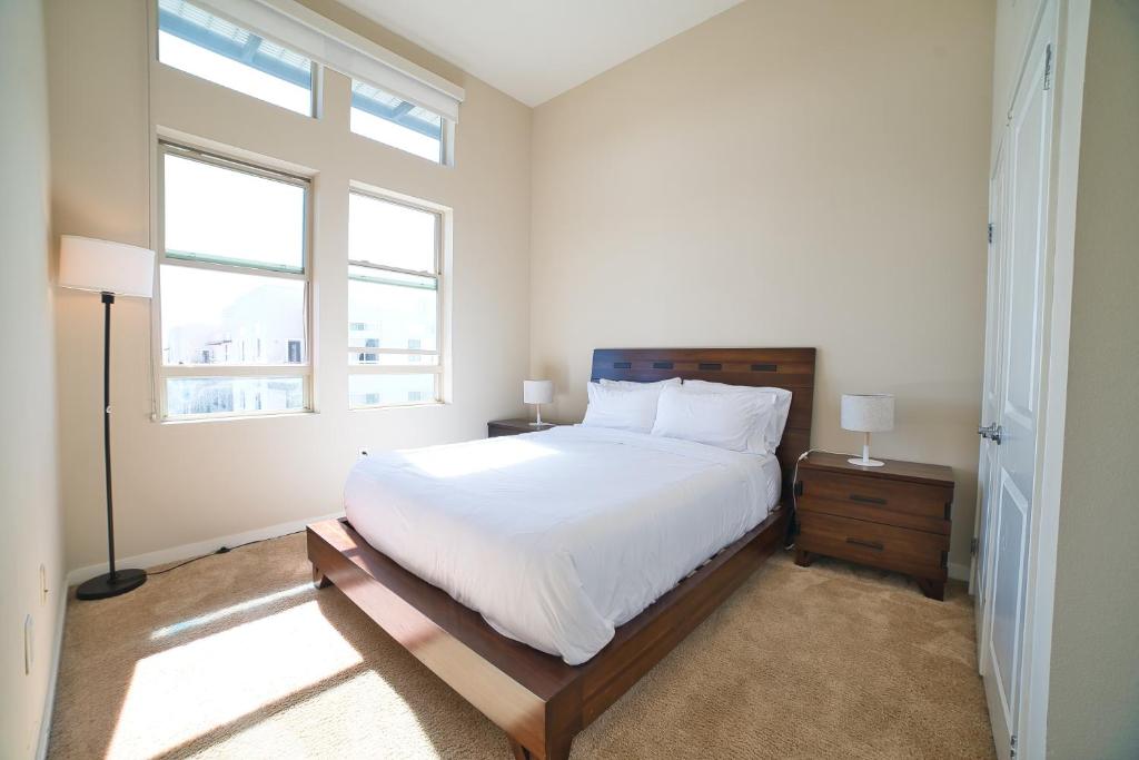 Central Apartment - Image 7