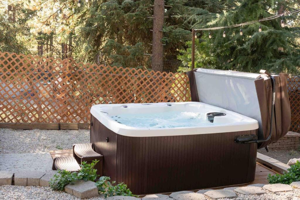 Wild Olive Lodge ° Serene grandma chíc getaway cabin