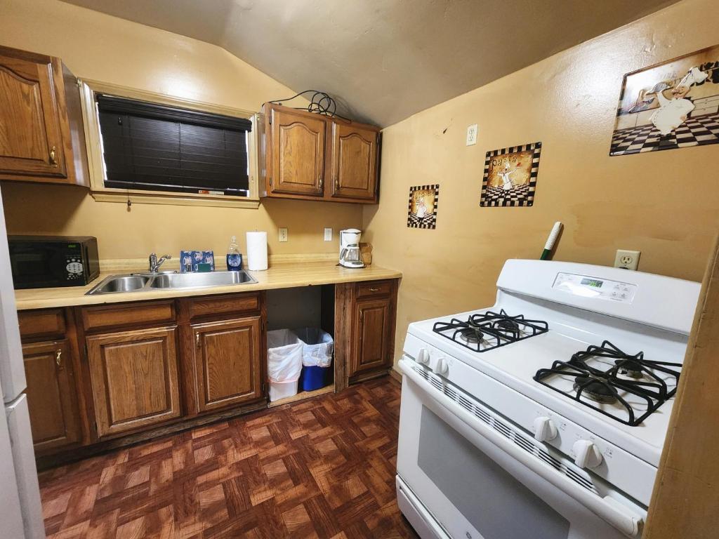 Creek Runner's Lodge - Image 4