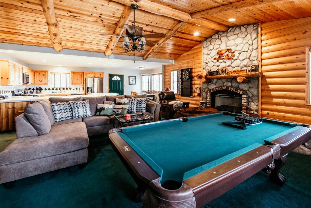 Alameda Landing- Pool Table- Hot Tub- Relaxing Log Cabin - Image 5