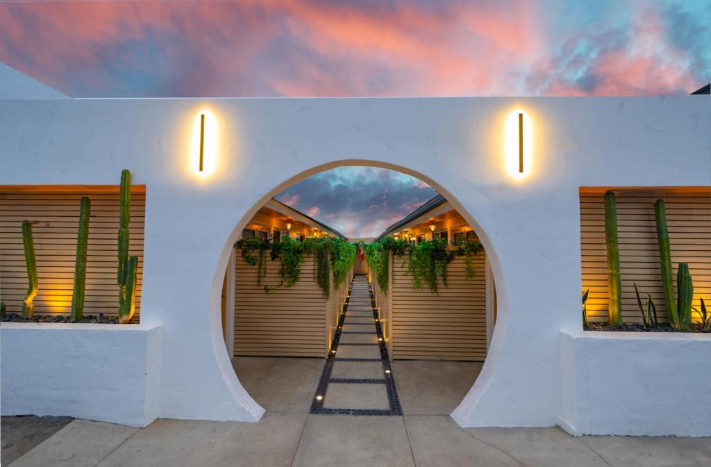 The Boardwalk Hotel - Image 4