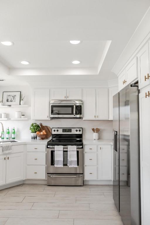 PRESIDENTIAL SUITE MOUNTAIN/LAKE VIEWS w/HEATED POOLS- PGA WEST - Image 4