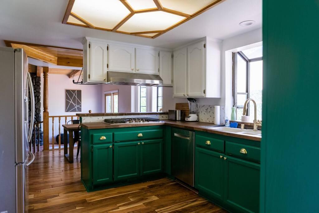 Apres-Ski Chalet Mt High Wrightwood Ski Resort - Image 8