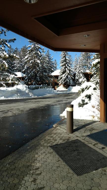 Holiday Inn Express South Lake Tahoe by IHG - Image 5