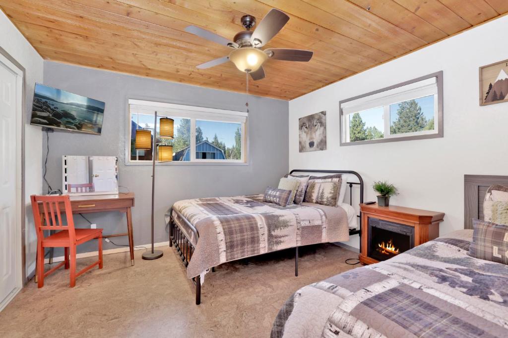 Jay Bird Landing Escape- Hot Tub- Central Location - Image 7