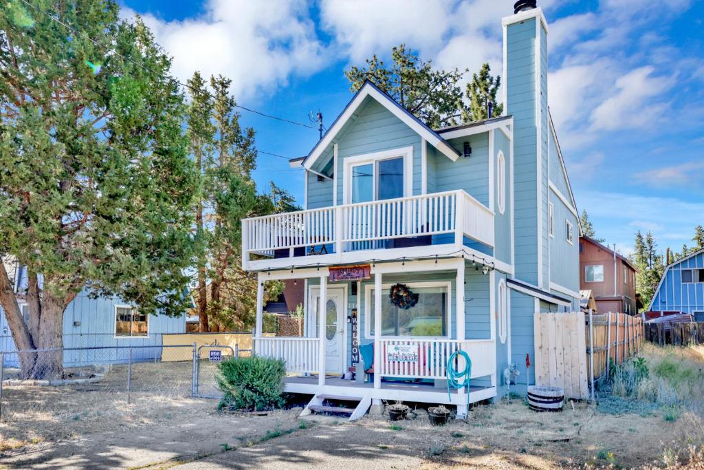 Jay Bird Landing Escape- Hot Tub- Central Location - Image 6