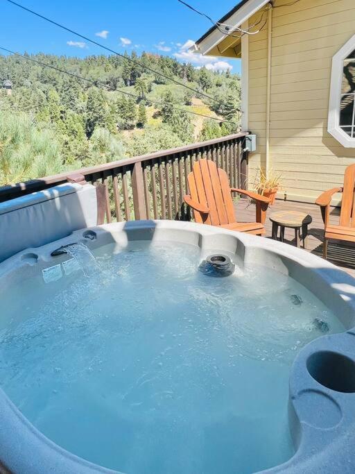 @wild_olive_den ~ Serene Weekend Getaway Cabin