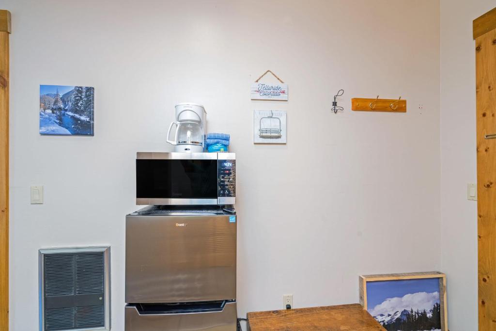 Telluride Studio - Walk to Gondola! - Image 5