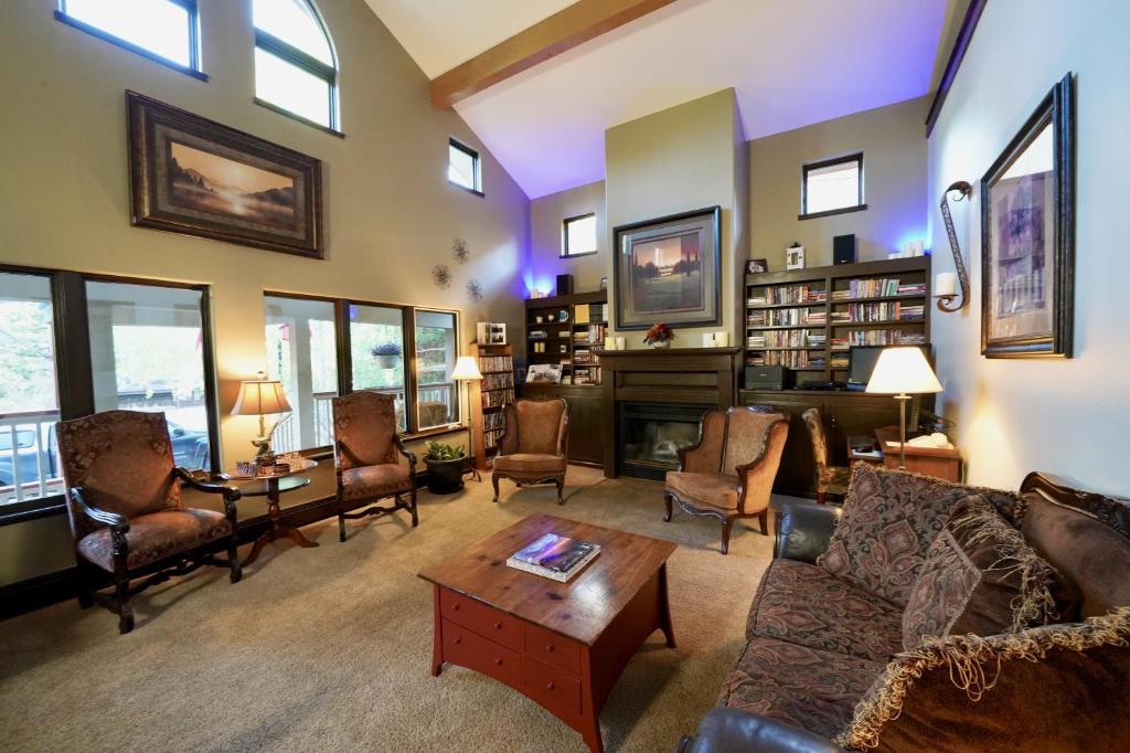 Frisco Inn on Galena - Image 7