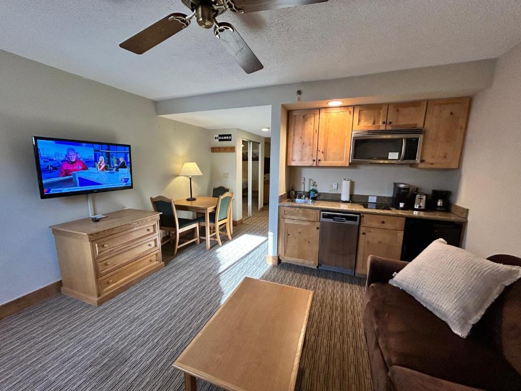 Grand Lodge Crested Butte - Image 5