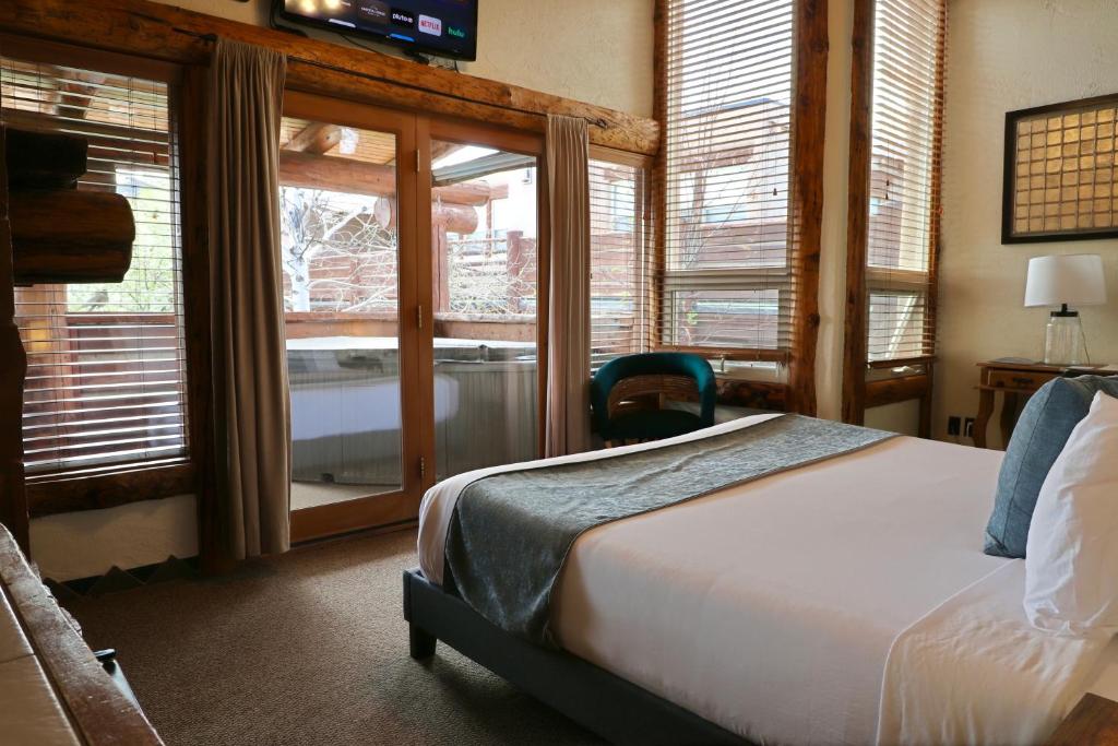 Hot Tub (Jacuzzi) - Photo 8