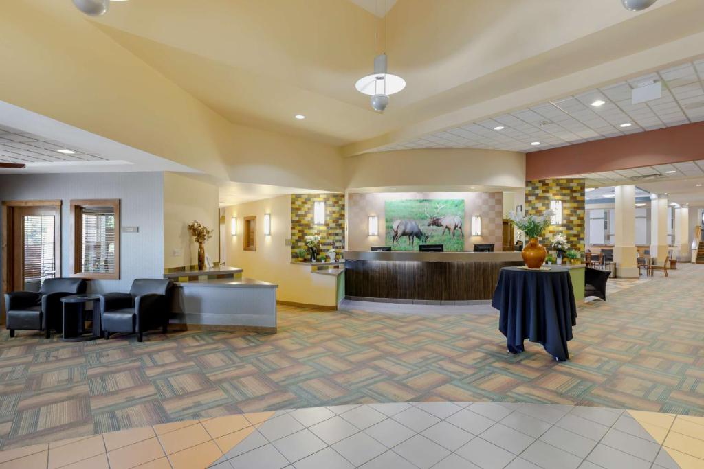 Best Western Plus Loveland Inn - Image 8