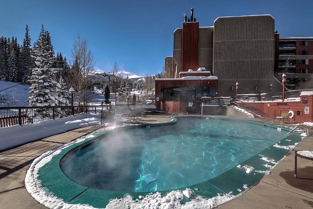 Hot Tub (Jacuzzi) - Photo 2