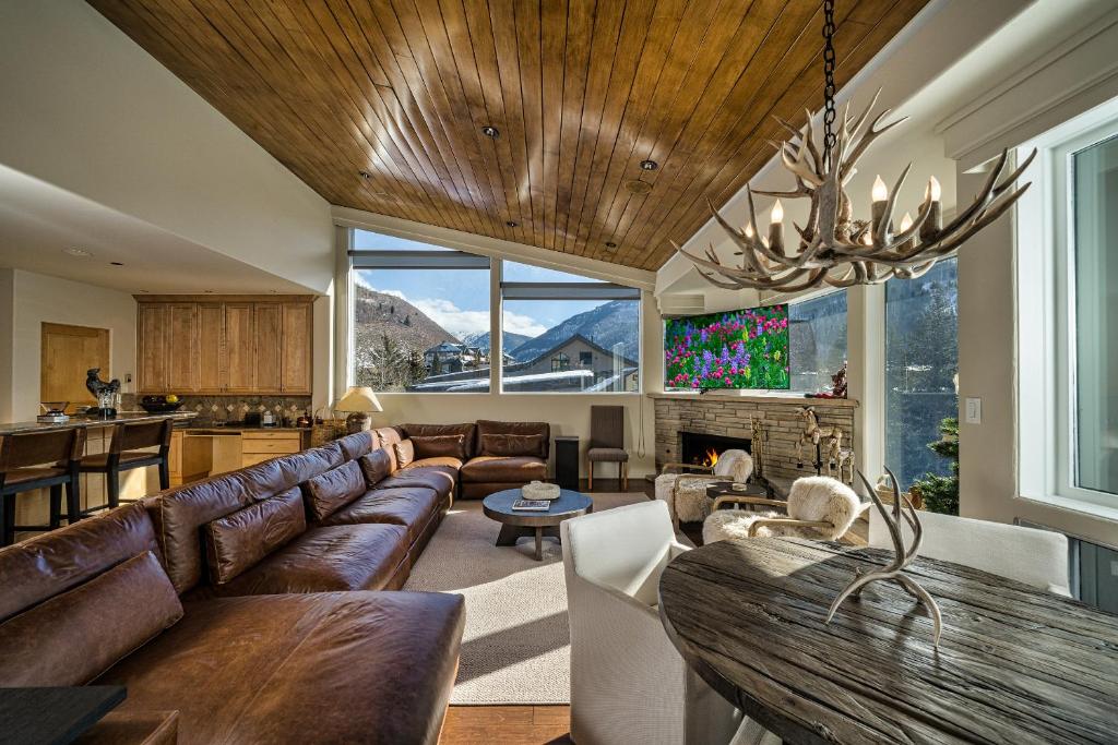 Vail's Mountain Haus at the Covered Bridge - Image 8