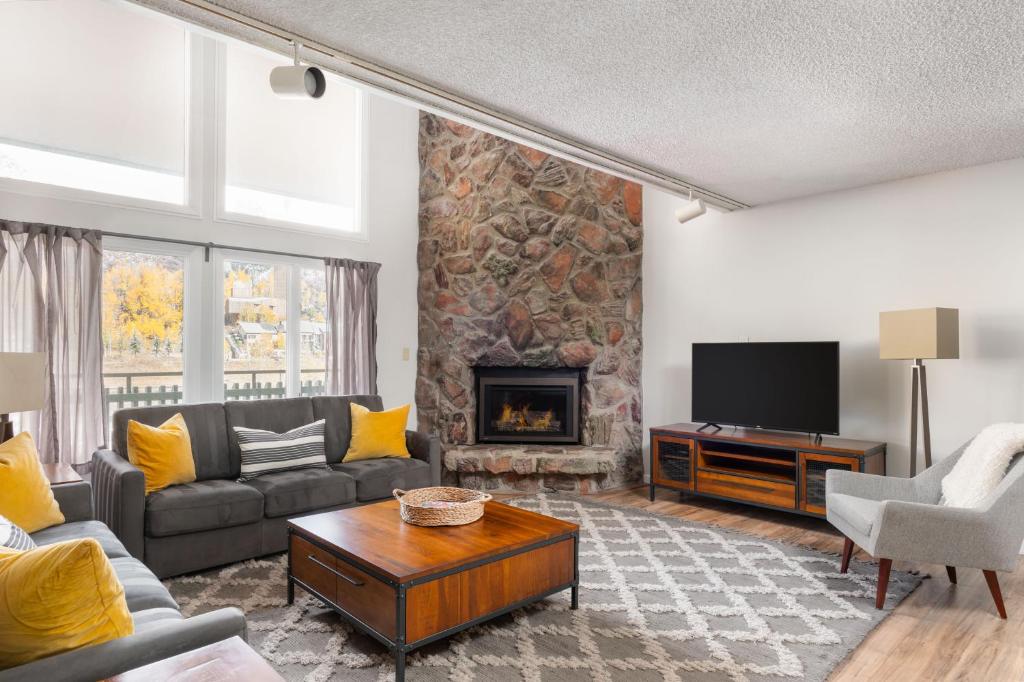 Evergreen Lodge at Vail - Image 5