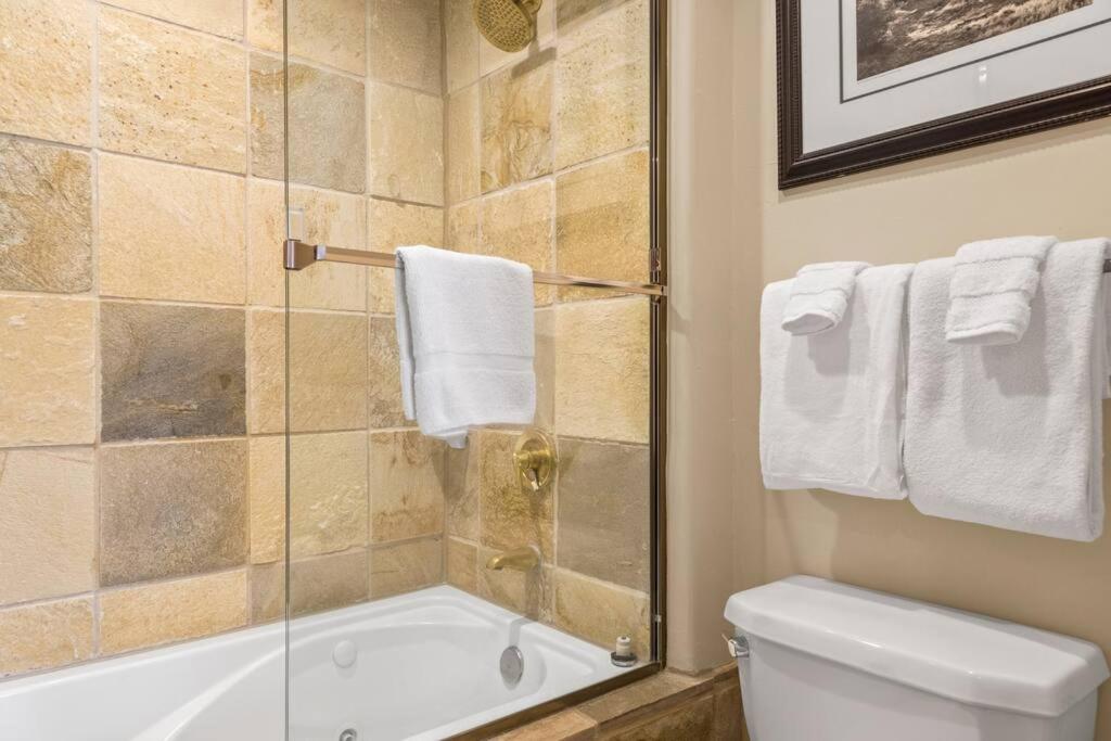 Blue Collar Boutique: Affordable Adventure - Image 8