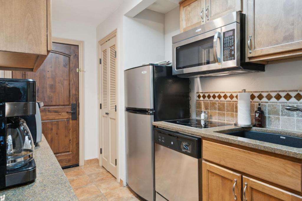 Falcon Point - Image 8