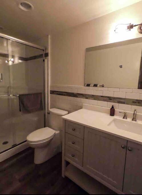 Clear Creek Inn - Image 8