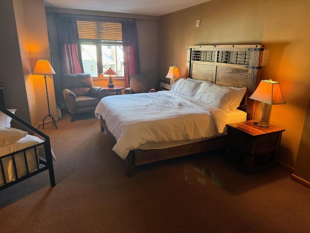 Ski-In Ski-Out Condo at Zephyr Mountain Lodge 1518 - Image 8