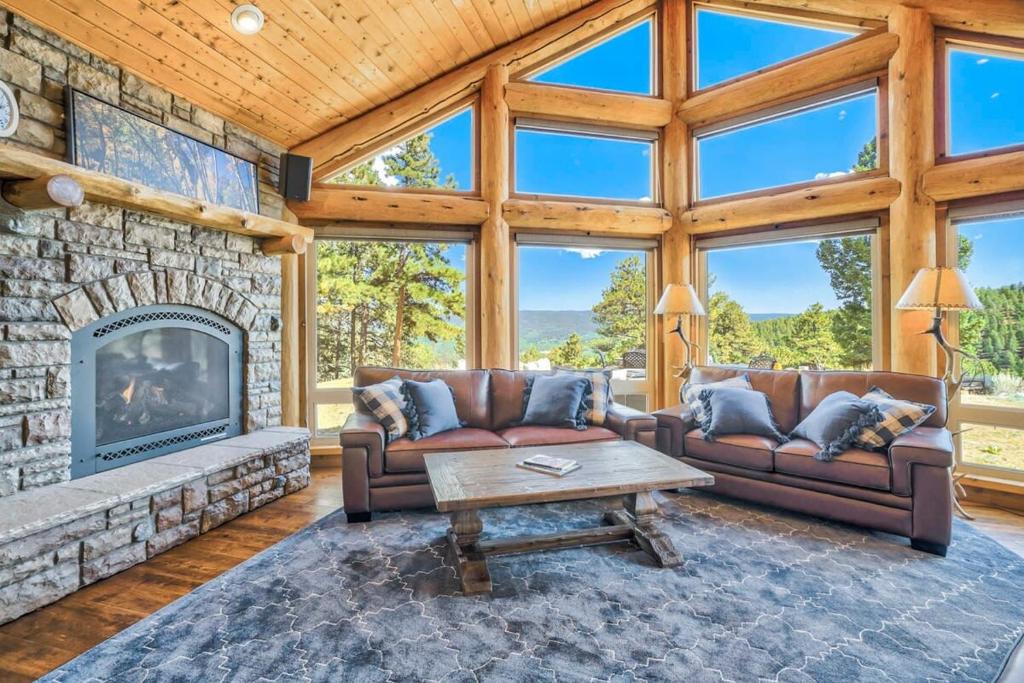 Colorado Lux Private Cabin Hot Tub Game Room A - Image 7