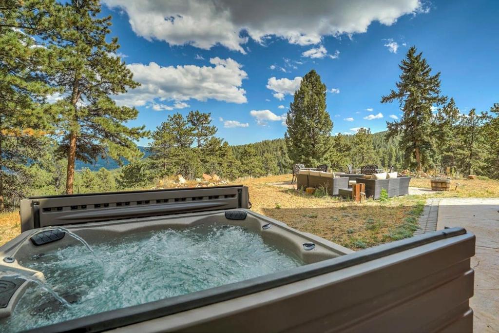 Colorado Lux Private Cabin Hot Tub Game Room A