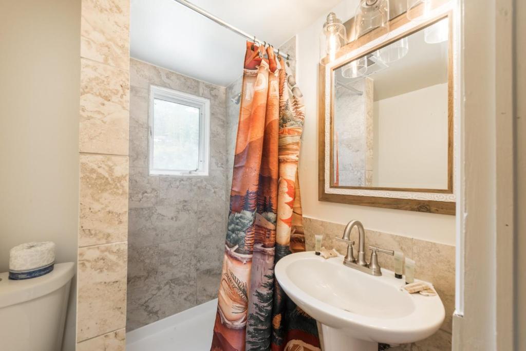 Hot Tub (Jacuzzi) - Photo 3