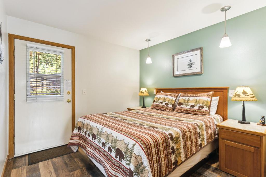 Ponderosa Lodge - Image 8