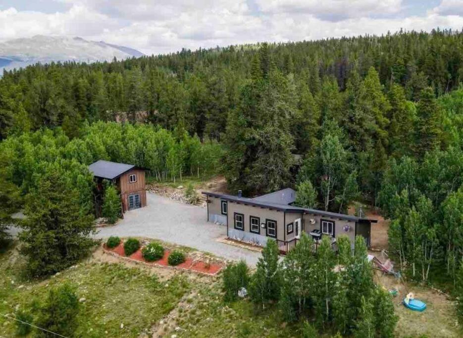 Hot Tub (Jacuzzi) - Photo 2