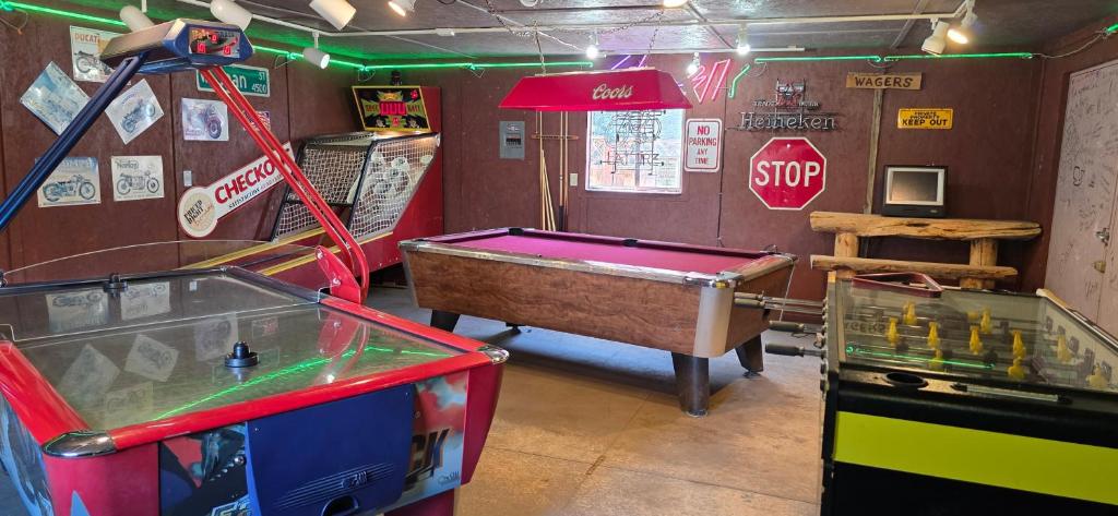 King Suite with a Full Kitchen and Balcony at the Cedaredge Lodge - Image 5