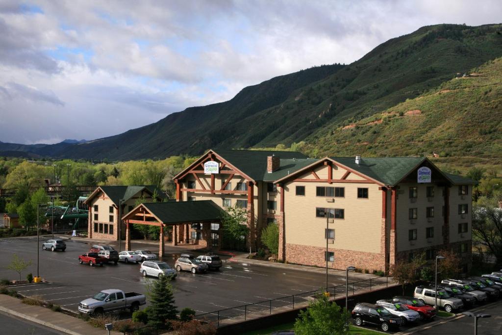 Hotel Glenwood Springs - Image 6