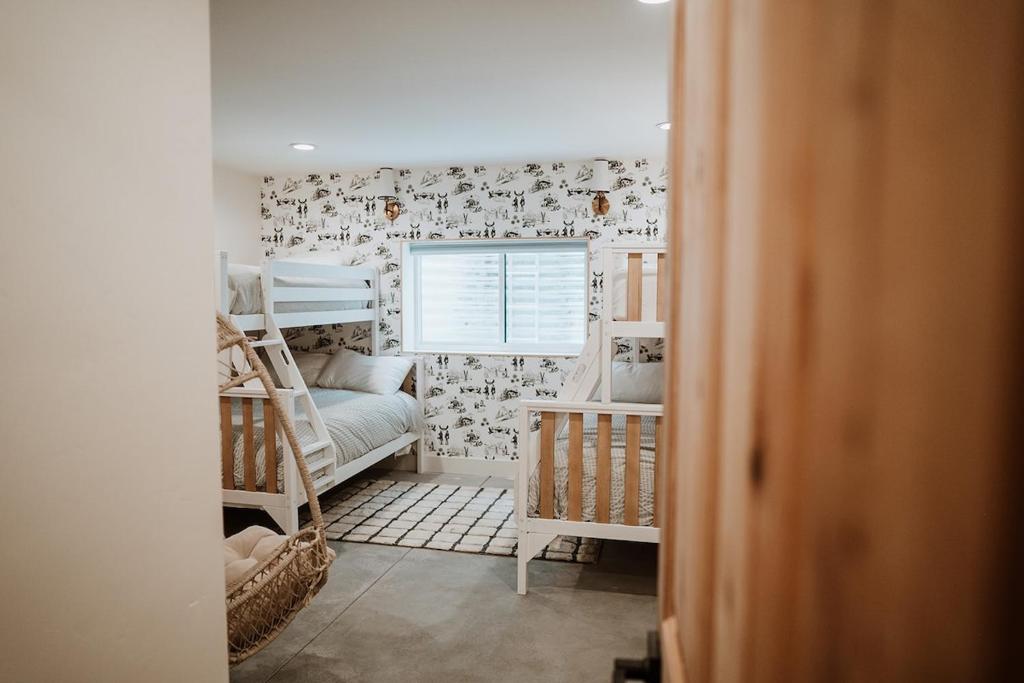 Haute Haus Aframe in Alma Colorado - Image 7