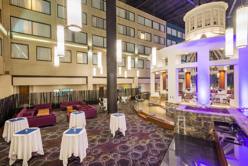 The Armon Stamford Hotel & Conference Center - Image 4