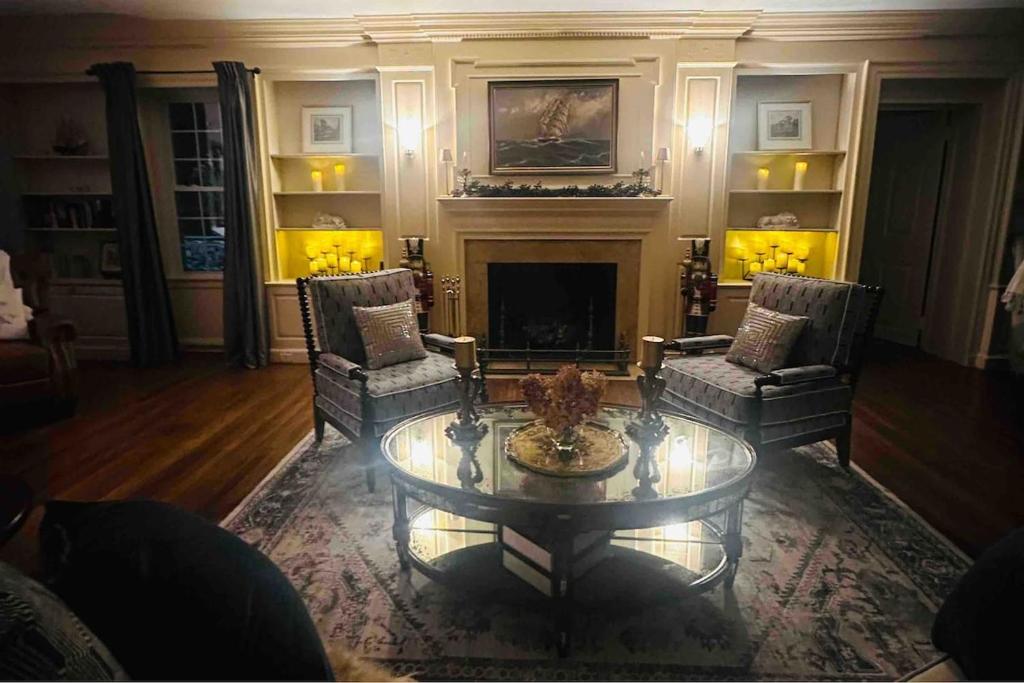 Luxury Estate Elegant Private The White Lion Manor - Image 7