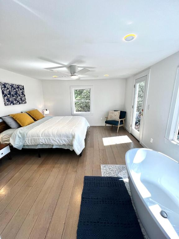 Hot Tub (Jacuzzi) - Photo 4