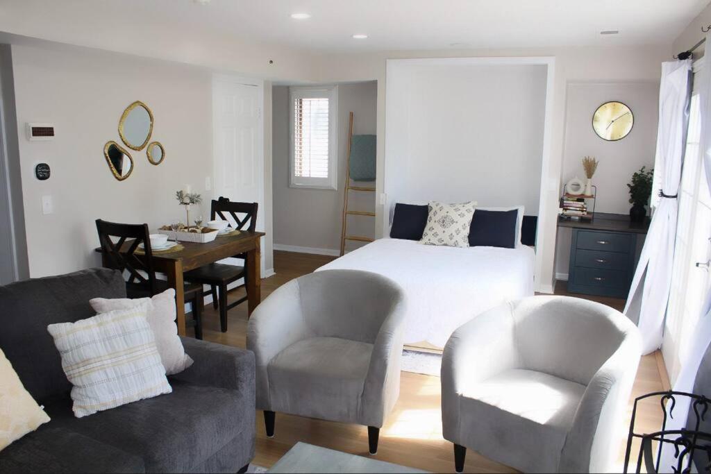 Cozy French Style Villa- 3 Bed-Casino-Pools-Jacuzzi - Image 8