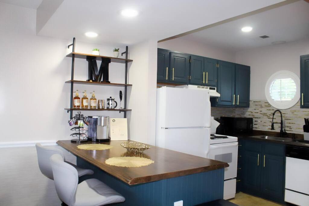 Cozy French Style Villa- 3 Bed-Casino-Pools-Jacuzzi - Image 5