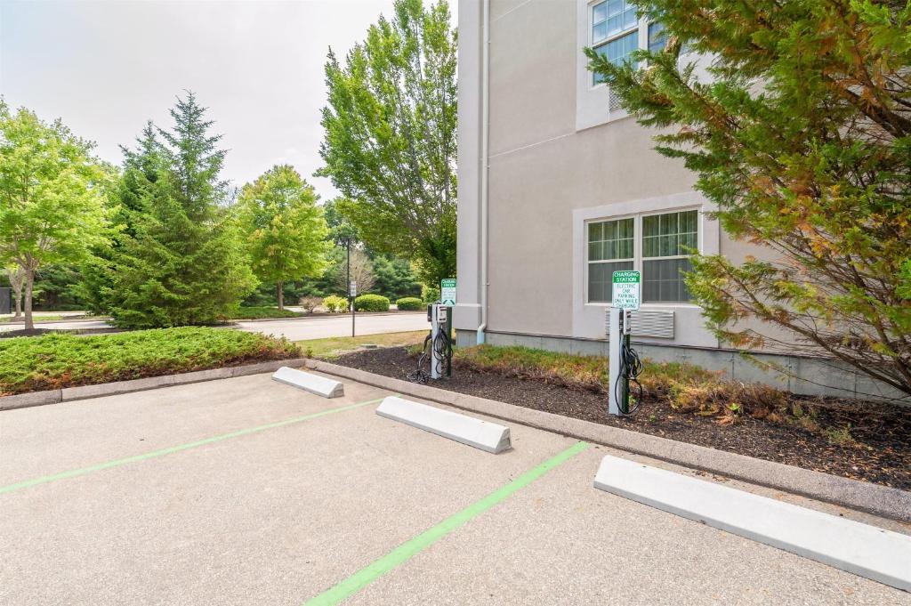 Bellissimo Hotel, Trademark by Wyndham Near Foxwoods Casino - Image 7