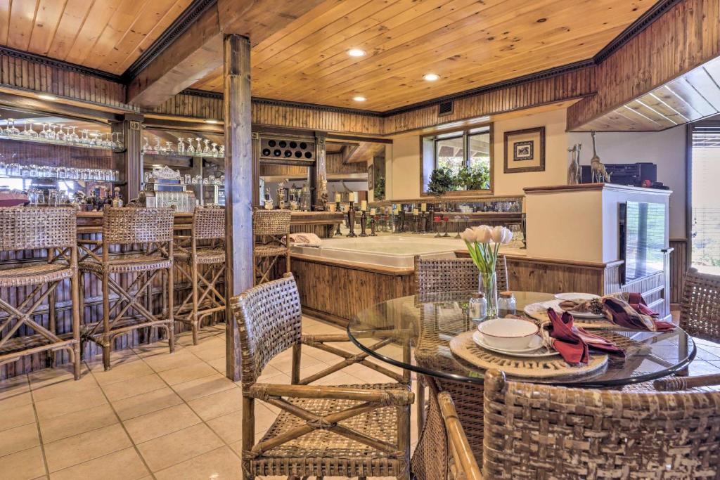 Hot Tub (Jacuzzi) - Photo 5