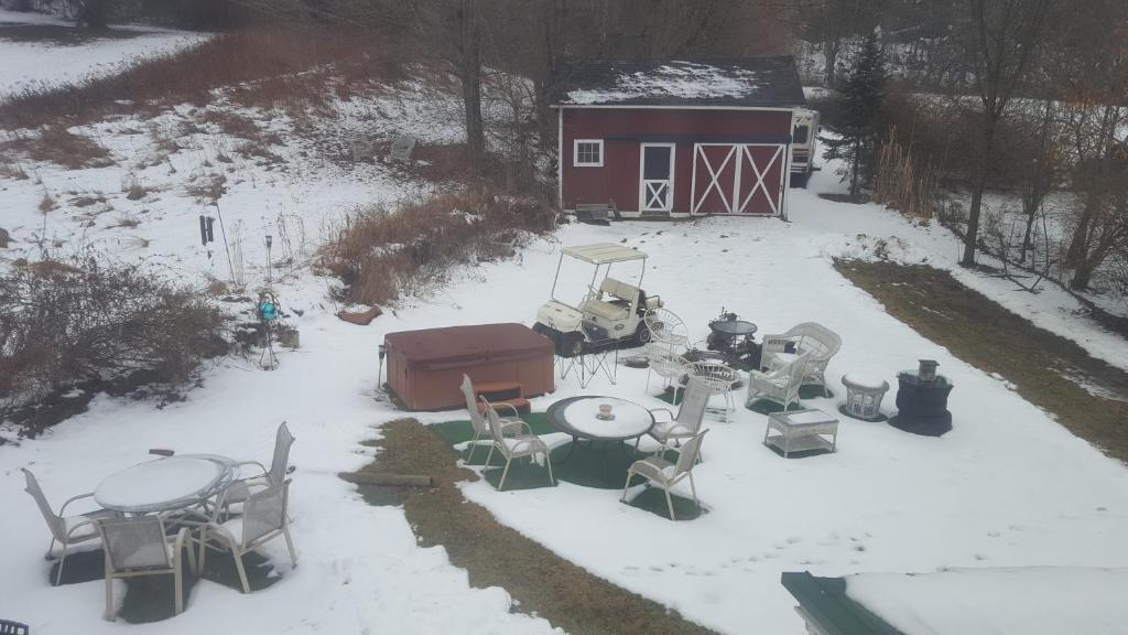 Hot Tub (Jacuzzi) - Photo 2