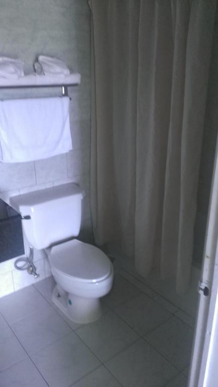 Naugatuck Motor Lodge - Image 7