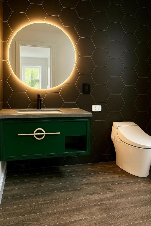 River Front Home Good for Family and Groups - Image 7