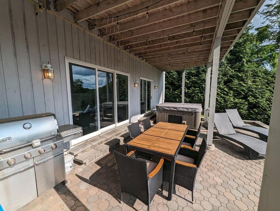 Hot Tub (Jacuzzi) - Photo 5