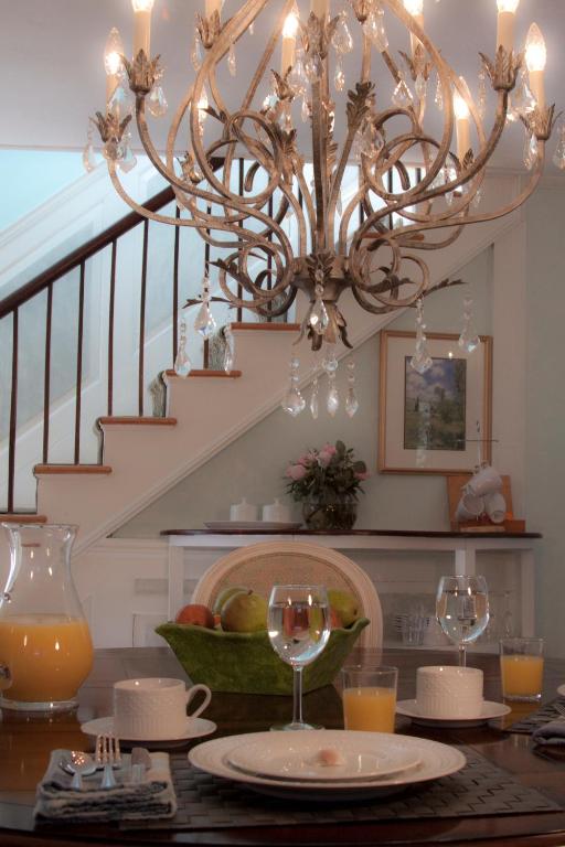 Scranton Seahorse Inn - Image 8