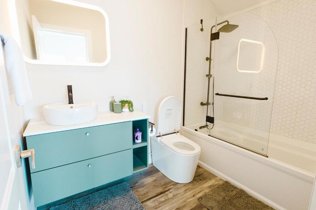 Hot Tub (Jacuzzi) - Photo 3