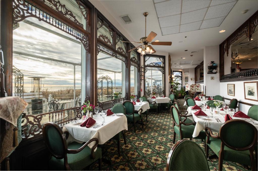 Boardwalk Plaza Hotel - Image 5