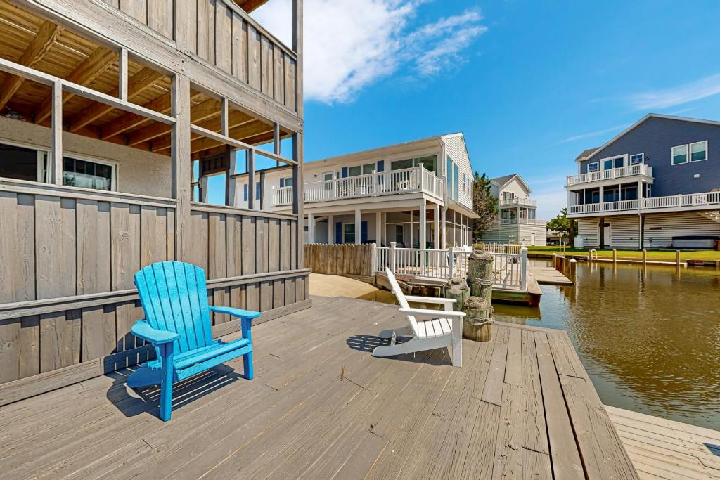 Edgewater Acres --- 39157 Garfield Ave - Image 6