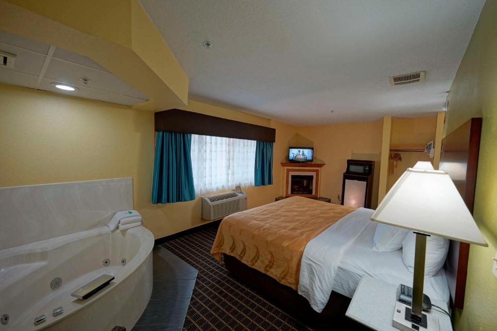 Quality Inn & Suites Harrington - Milford