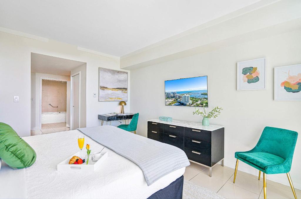 Hot Tub (Jacuzzi) - Photo 3