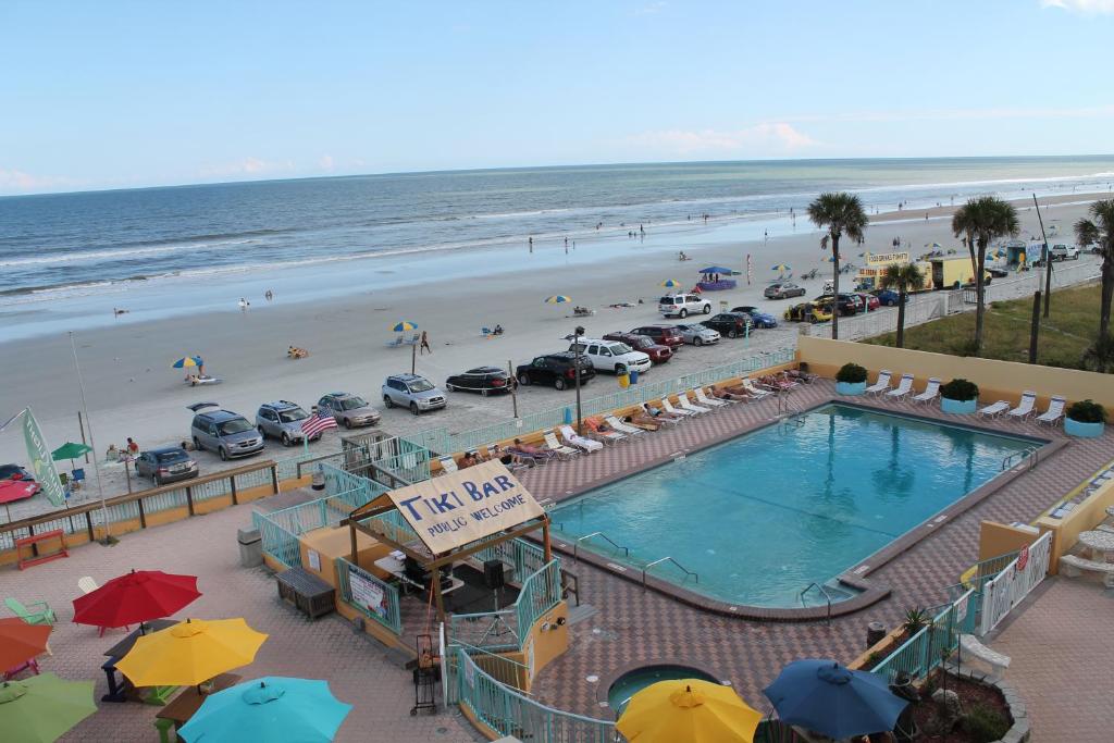 Fountain Beach Resort - Daytona Beach